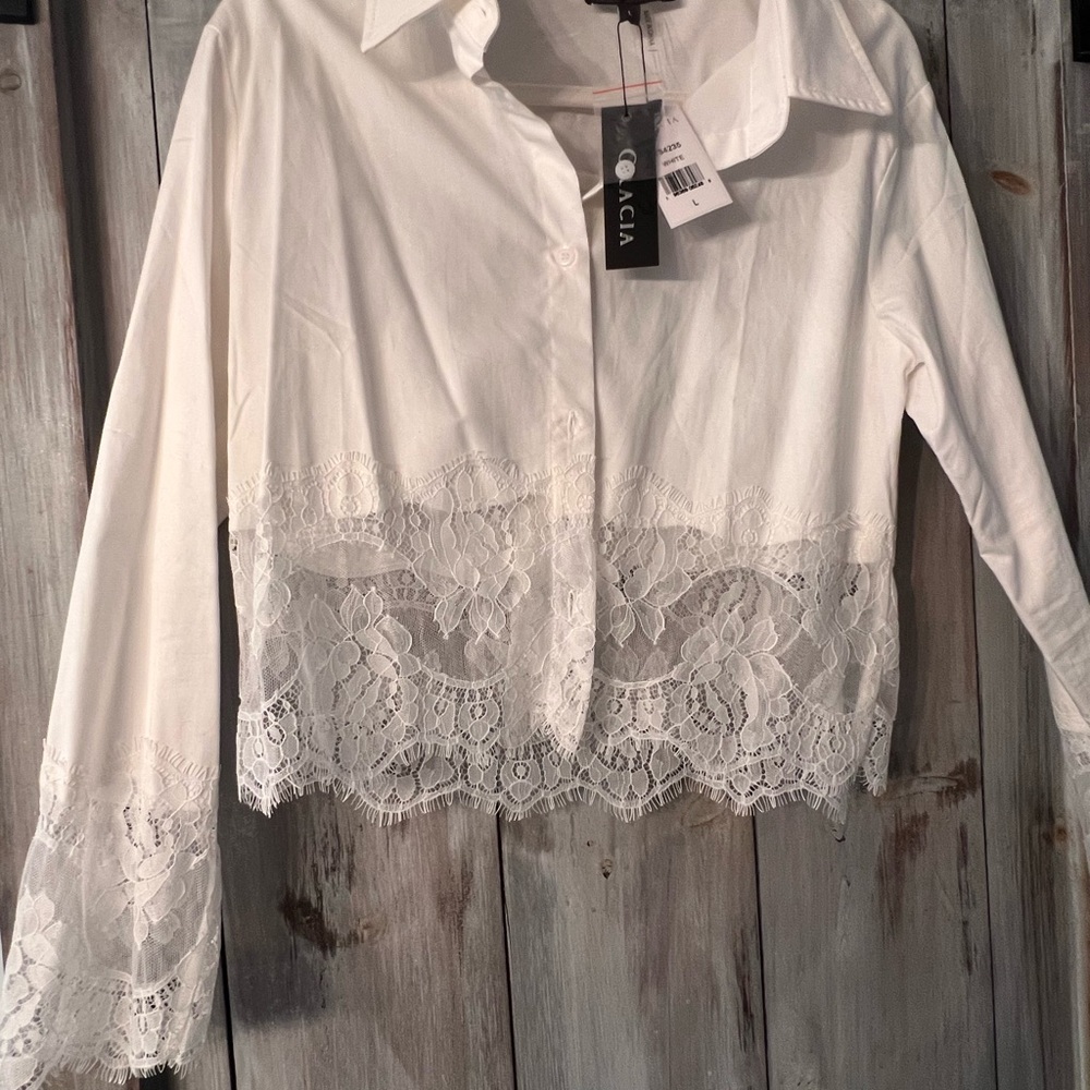 Gracia White Lace-Hem Button Down Shirt